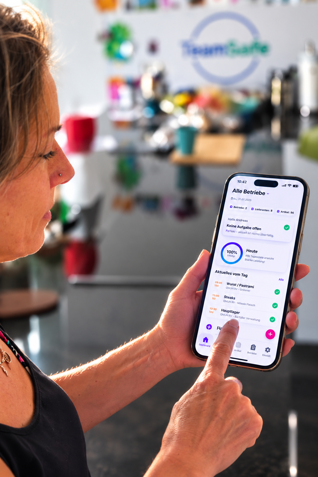 TeamSafe im Arbeitsalltag auf einem Smartphone